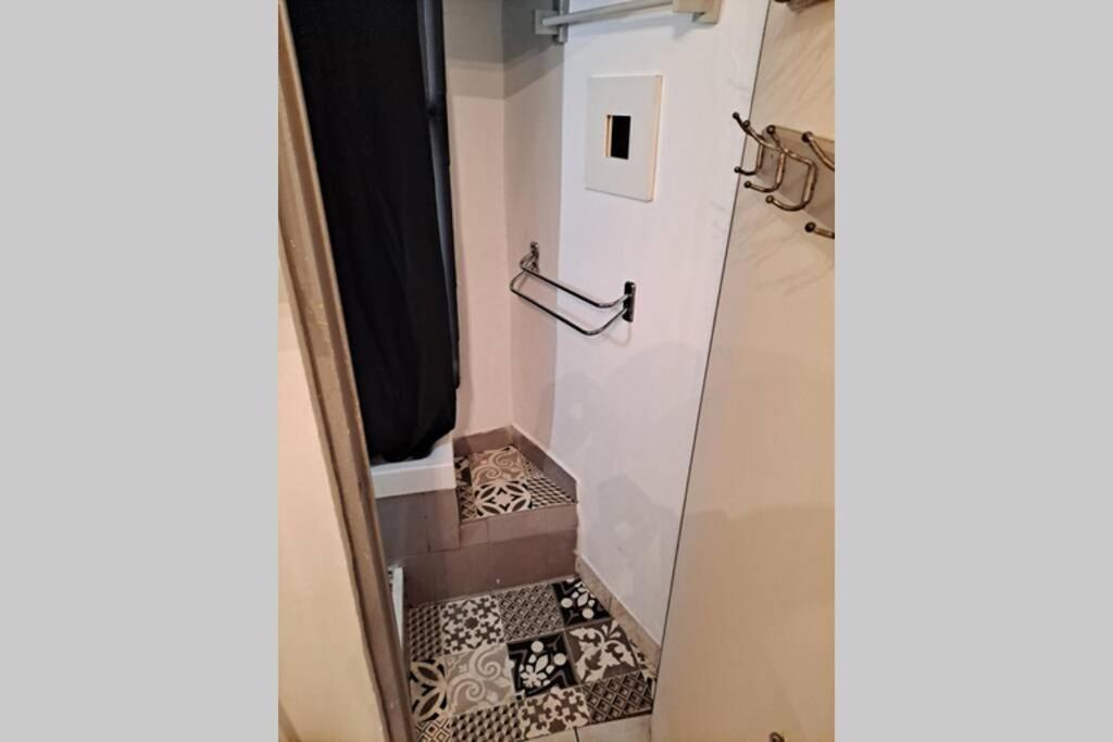 Ferienwohnung Studio A 10 Min A Pied Notre-Dame De La Garde Marseilles Exterior foto